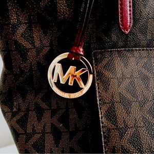 MICHAEL KORS HANDBAG